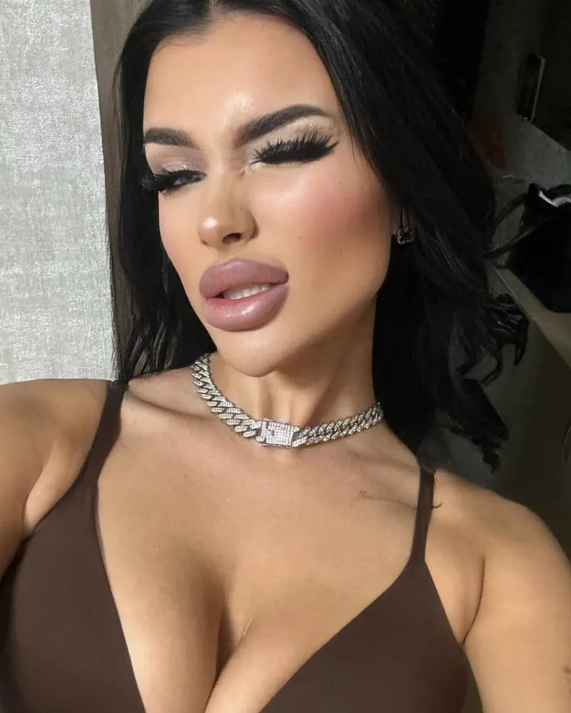 Pendik Escort Escort İlanı Helin - %100 Gerçek Fotoğraflı Randevu