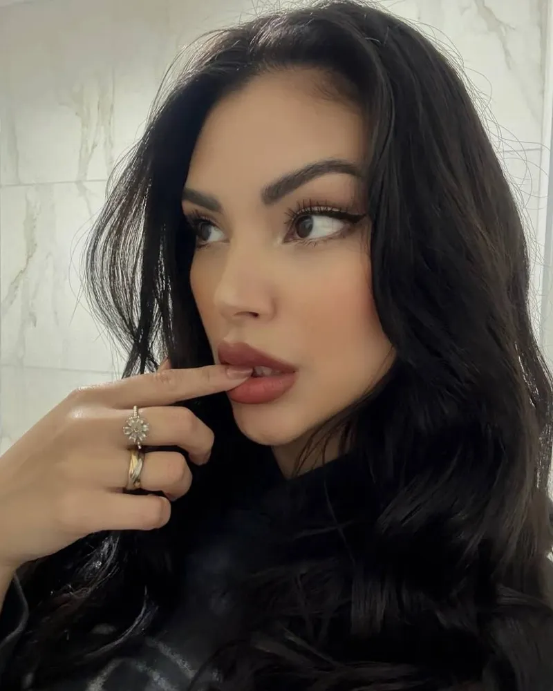 Pendik Escort Escort İlanı Ayla - %100 Gerçek Fotoğraflı Randevu