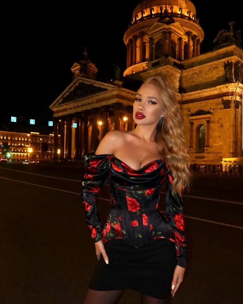 Pendik Escort Escort İlanı Helin - %100 Gerçek Fotoğraflı Randevu